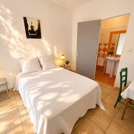 Maison De Constance 3 A *